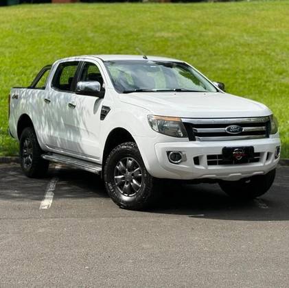 FORD RANGER 3.2 XLT 4X4 CD 20V DIESEL 4P AUTOMÁTICO